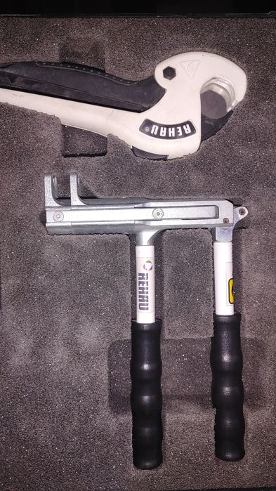 Ручной пресс для труб