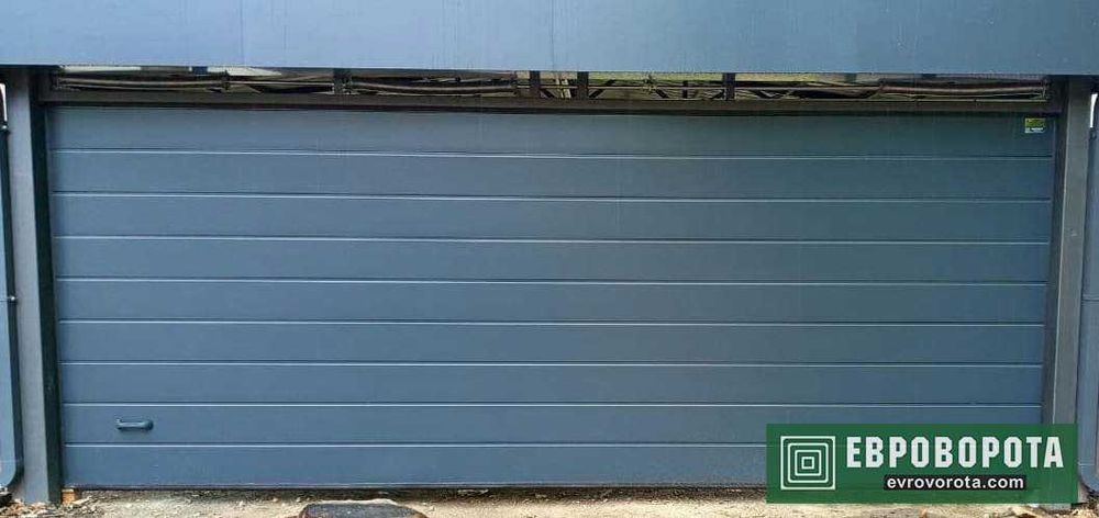 Гаражные секционные ворота Алютех Цена 500 Евро Распродажа склада!