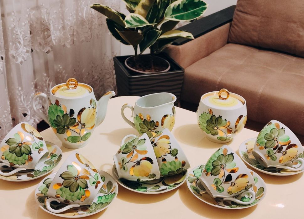 Столовий посуд.Дружківка/Столові сервізи. Набір посуду.