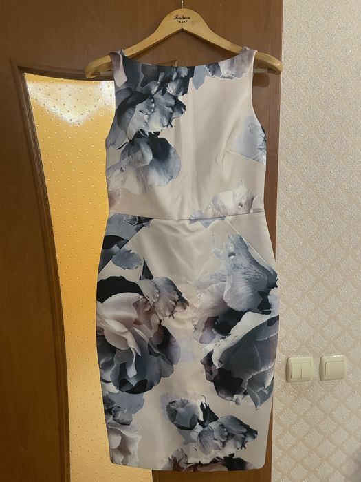 Святкова сукня Coast