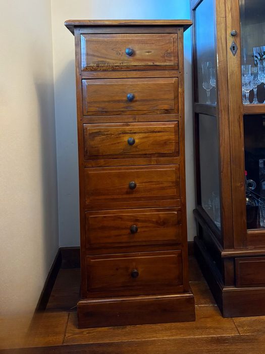 Meble kolonialne do renowacji