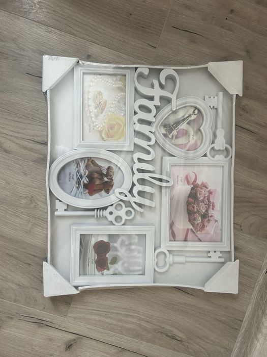 Фоторамка  сімейна