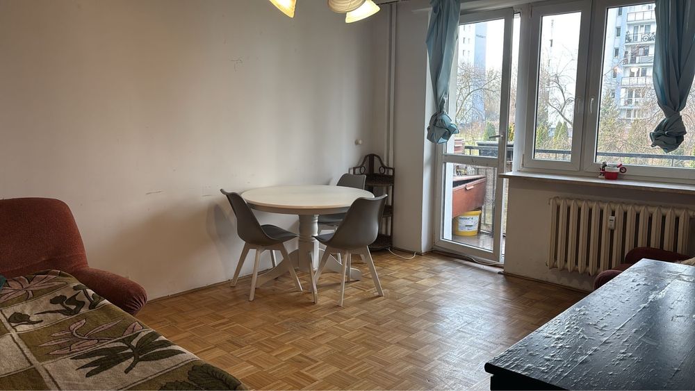 Duzy pokoj z balkonem bialoleka