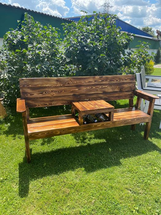 Дерев'яна лавка, з міні-баром; лавка з кашпо; меблі для саду