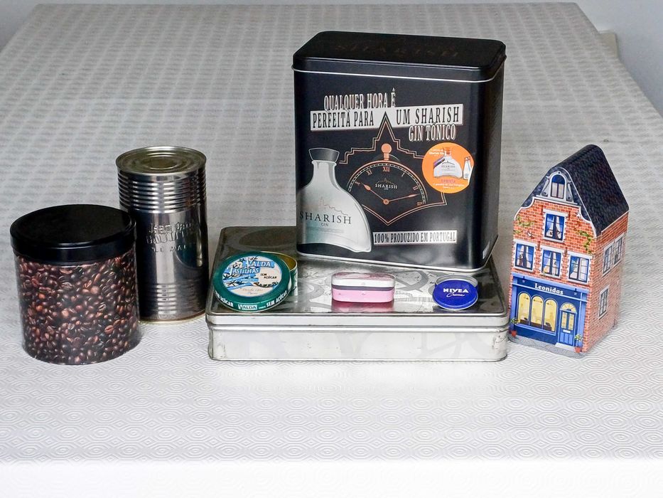 Latas / caixas metálicas vazias64729588443394120