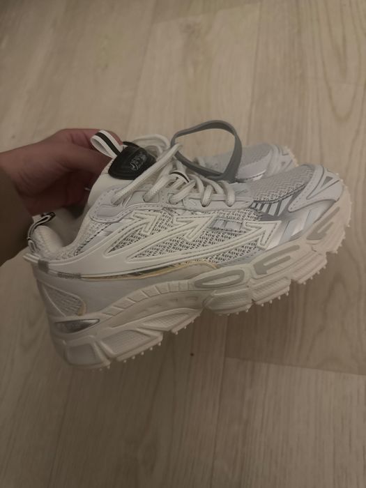 Кросівки Off-White Be Right Back , 36 розмір