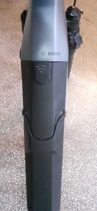 Rower ze wspomaganiem. 28" Velo de Ville CEB 900 Bosch