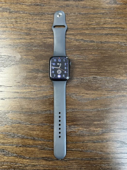 Годинник Apple Watch 7 серія 45 мм оригінал б/у
