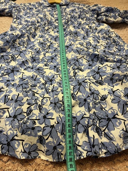 Sukienka w kwiaty Mohito