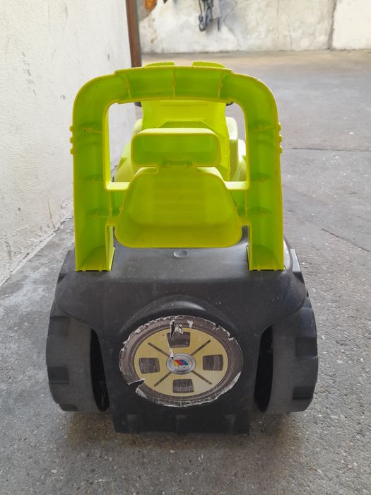 Carro pra criança ate 3 anos