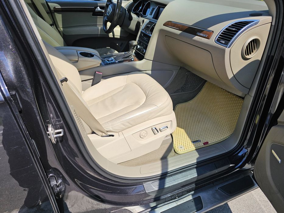 продам AUDI Q7 2013 г. дизель 3,0