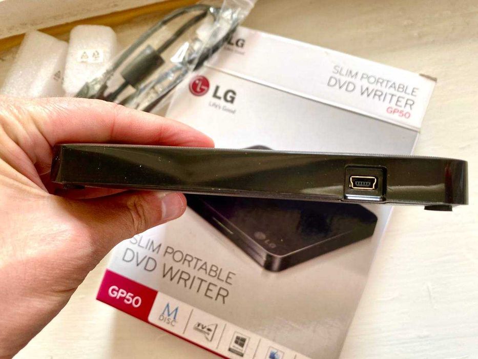 DVD - зчитувач ( slim portable dvd writer )