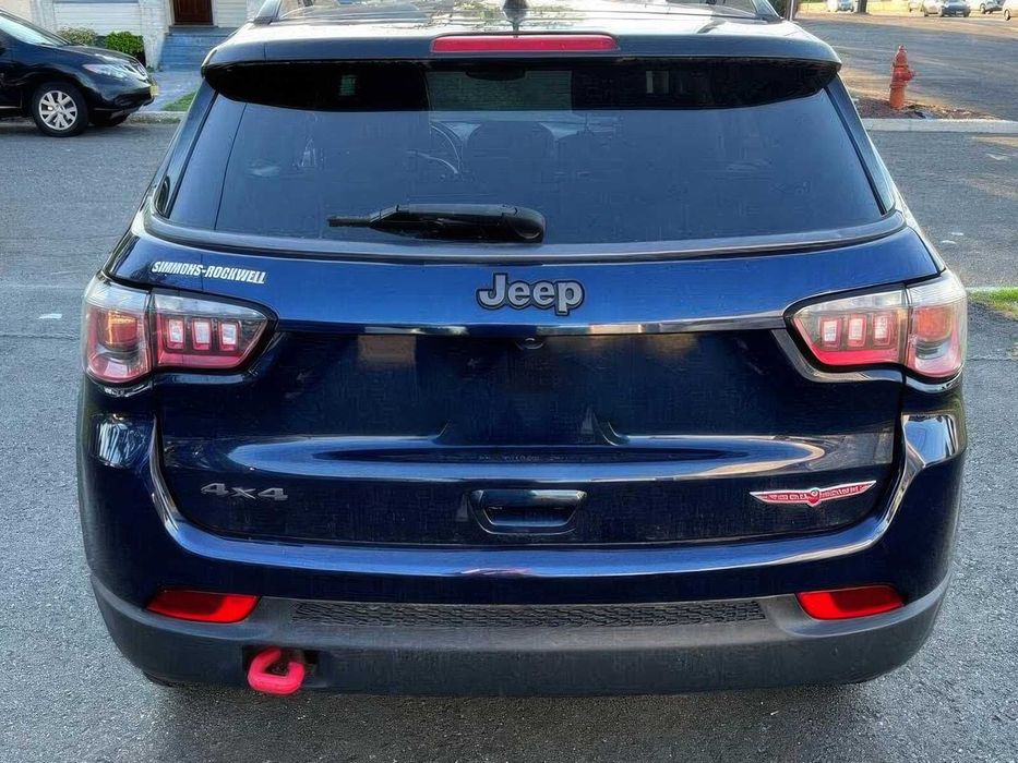 Jeep Compass Trailhawk      2018