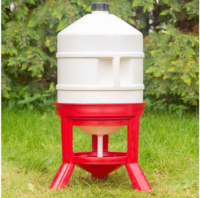 Automatyczne poidło dla drobiu - 30 litrów na nóżkach