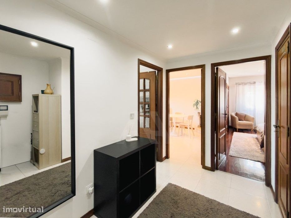 Apartamento T2 em São Marcos com Garagem
