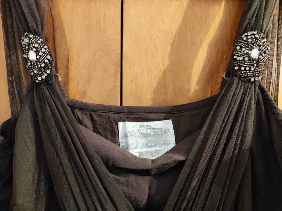 Vestido castanho