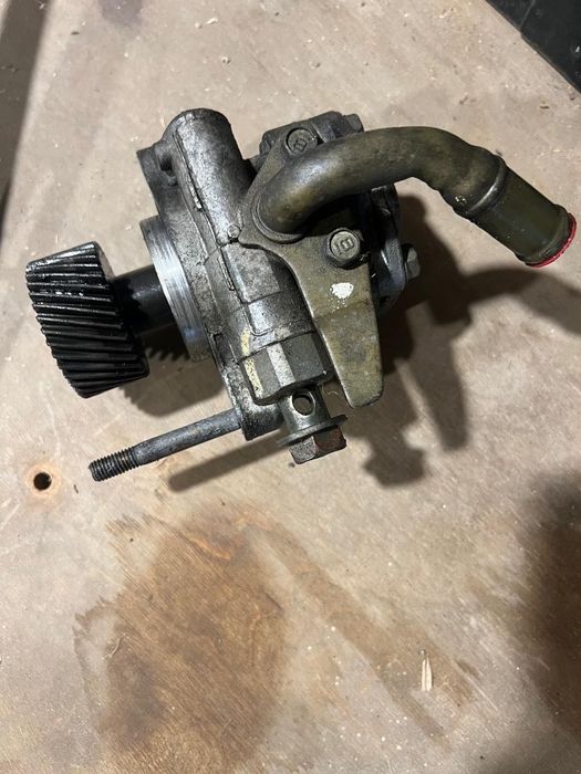 Гідропідсилювач керма для Форд Рейнджер та Мазда J.