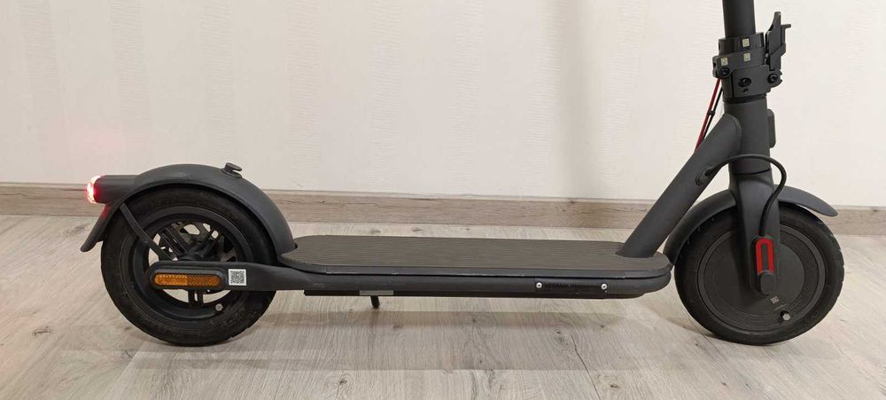 Електросамокат Xiaomi Electric Scooter 4