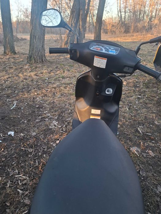 Мопед Suzuki Lets 2 бабочка