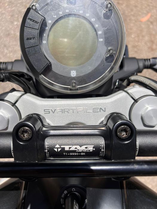 Husqvarna Svartpilen 401