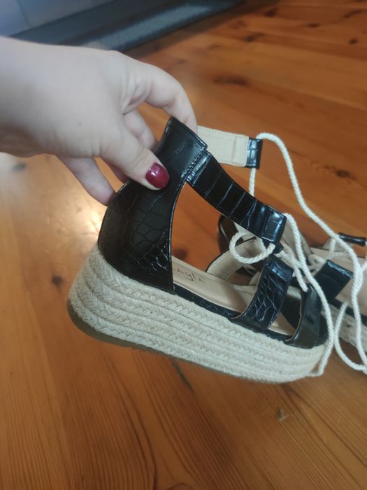 Sandały wiązane kayla