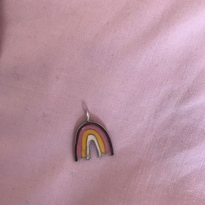 Pendente arco-íris da marca FOLHADELA