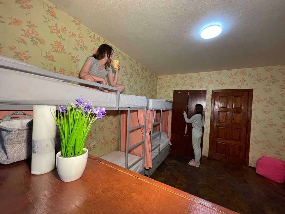 Уютный недорогой хостел на Левобережке, первый этаж, легкий доступ .