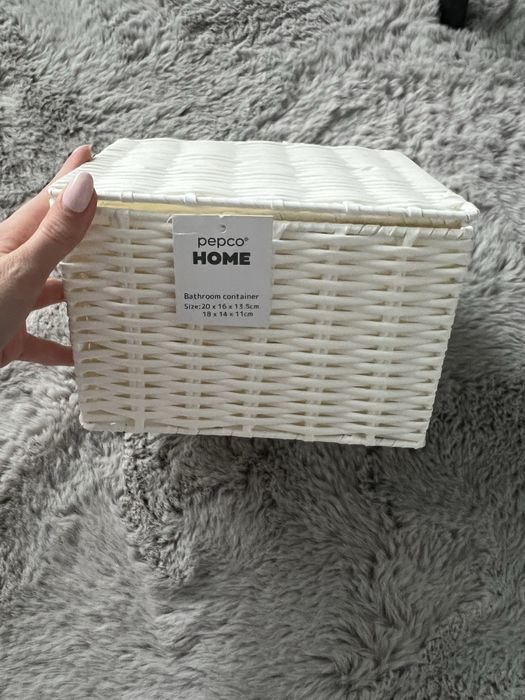 Дві плетені білі корзинки для ванни Pepco