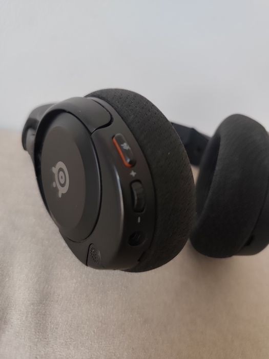 Słuchawki SteelSeries Arctis Nova 5