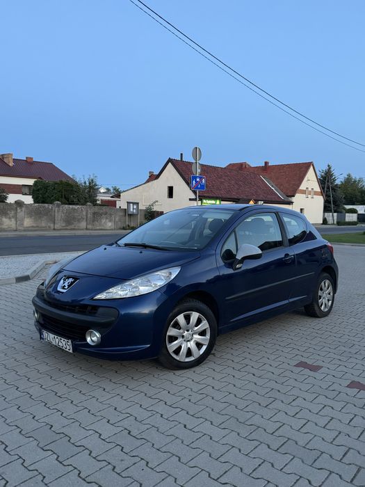 Peugeot 207 KLIMA OC na rok !!