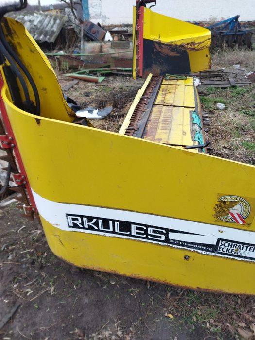 Ріпаковий стіл John Deere