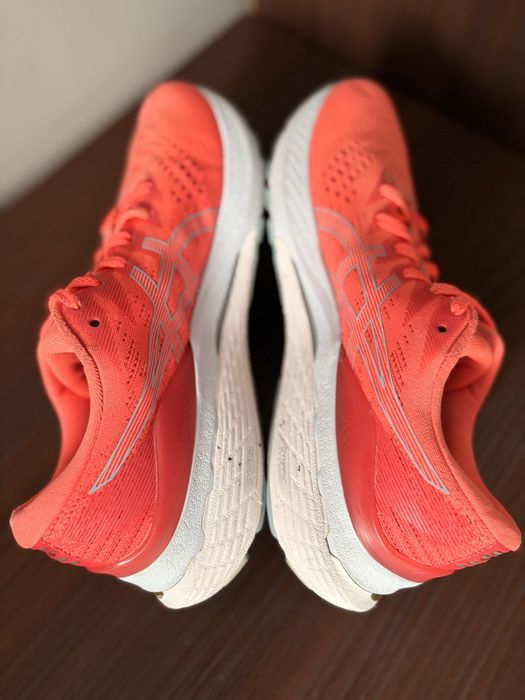 Кросівки Asics Gel-Kayano 28