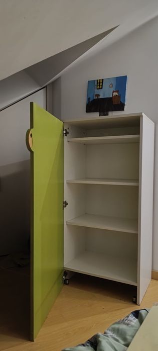 Movel verde prateleiras