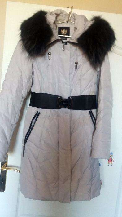 Зимнее пальто (пуховик) размер М