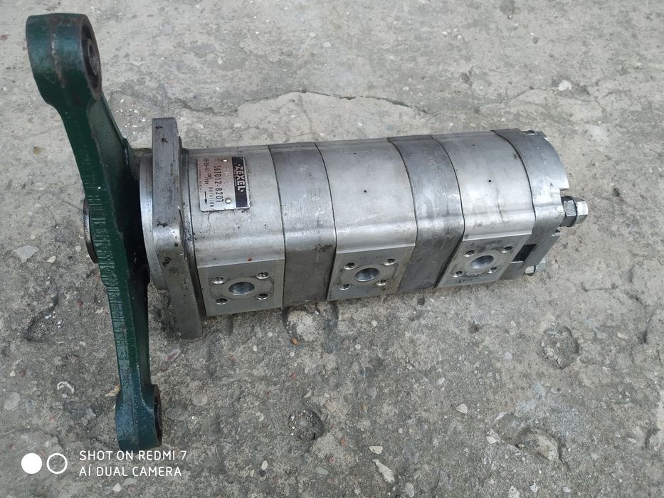 Pompa hydrauliczna Kubota KX 41 CK 15 D1105