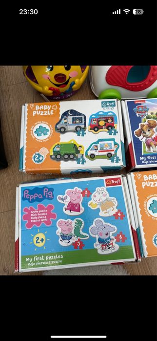 Zestaw zabawek 2+ 4xpuzzle, autko clementoni, garnuszek, pszczółka