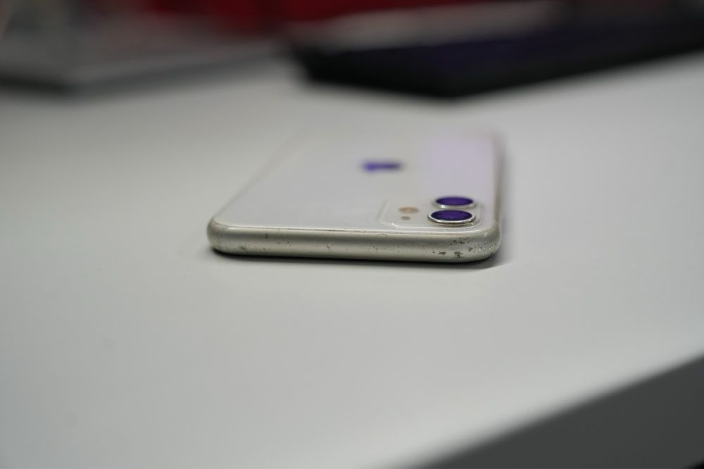 iPhone 11 – 256GB – Ideal para Primeiro Telemóvel