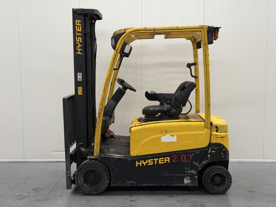 Empilhador elétrico Hyster - 2.0t