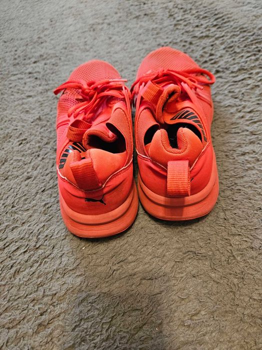 Buty sportowe Puma rozm. 38.5