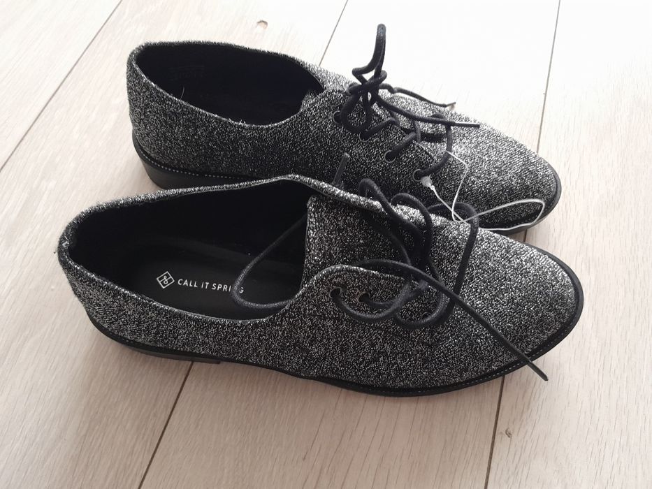 Mokasyny, buty brokatowe 37
