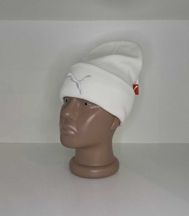 Женская шапка (Турция) цвет разный.