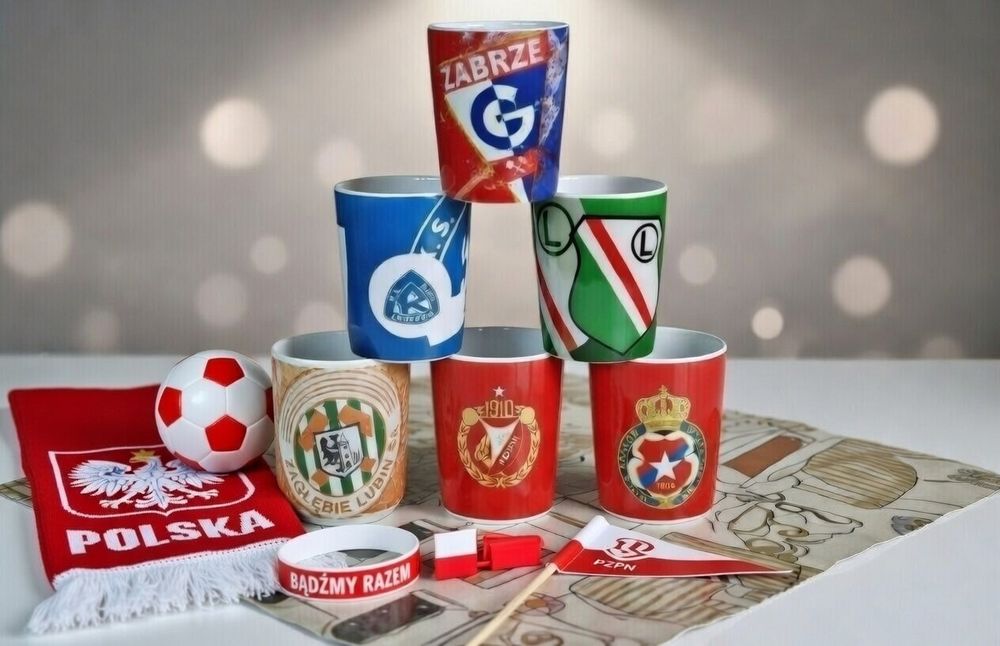 Zestaw prezentowy dla kibica 6 kubkow Ekstraklasa Legia, Wisła, Zabrze