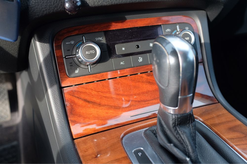 Volkswagen Touareg NF, 3.0 TDI Офіційний