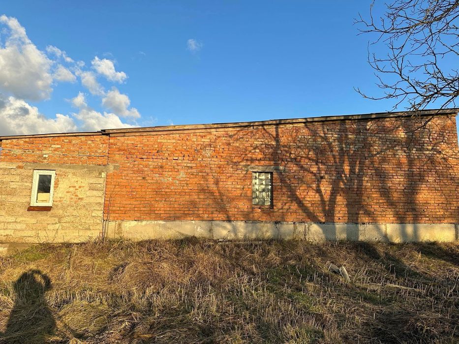 Будинок з 15 сот землі