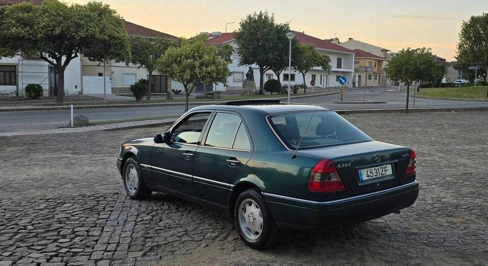 Mercedes-Benz C220 Diesel *Novo Preço*