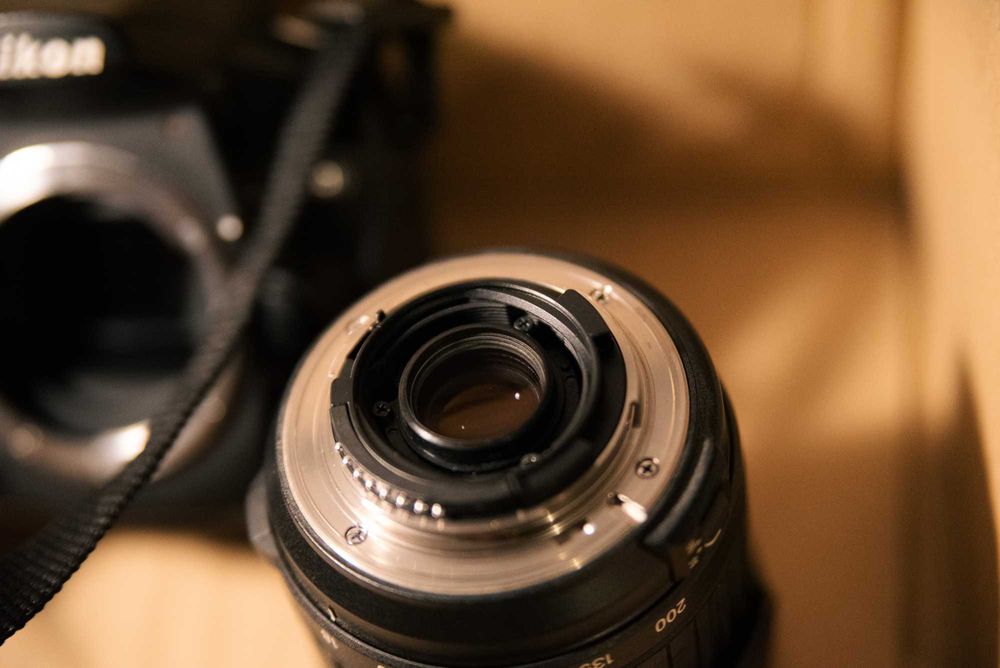 Nikon D90 (SC 21k) | Tamron 18-200mm f/3.5-6.3