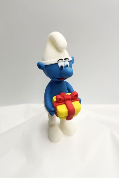 Smerf Zgrywus figurka z masy cukrowej na tort Topper cukrowy Smerfy