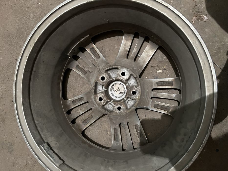 Диски Infiniti R17
