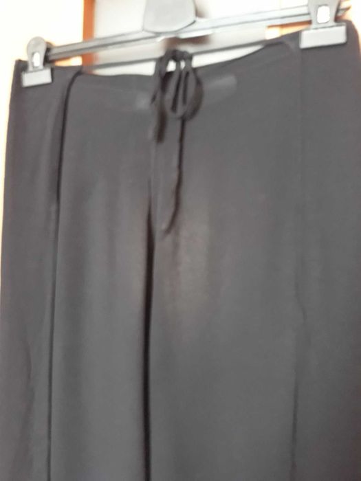 Czarna spódnico spodnie wiązana z boku rozcięcia jak nowa rozmiar M