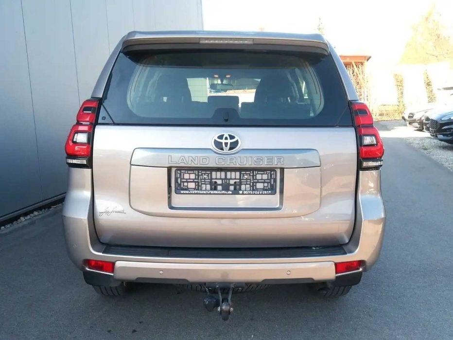 Toyota Land Cruiser Prado 2.8 D4 Comfort Європа
